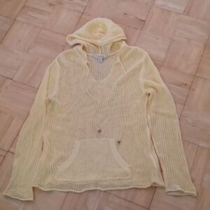 Gander Mountain hooded top women's size medium  yellow